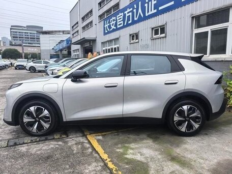 2026 Changan Qiyuan Q05 40.3 kWh II, серебристый, 2210000 рублей, вид 4