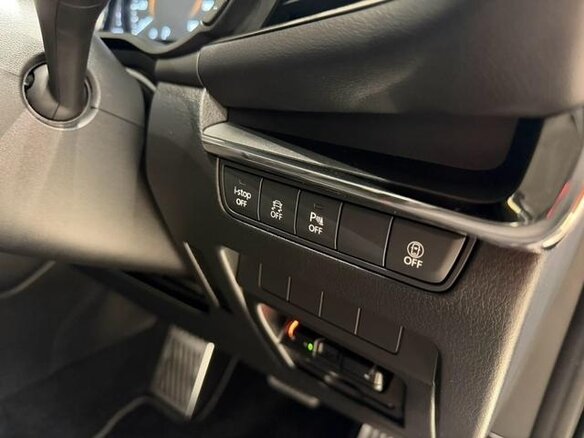 2023 Mazda 3 IV (BP), синий, 1550000 рублей - вид 16