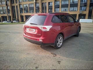 2013 Mitsubishi Outlander III, красный, 1100000 рублей, вид 4
