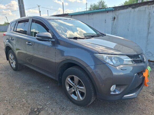 2015 Toyota RAV4 IV (XA40), серый, 1950000 рублей