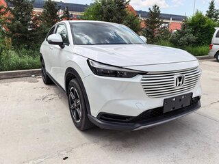 2023 Honda Vezel II, белый, 1850000 рублей, вид 3