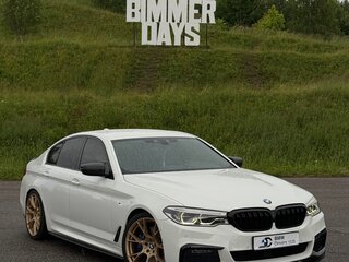 2018 BMW 5 серии 540i xDrive VII (G30/G31/G38), белый, 4450000 рублей, вид 1