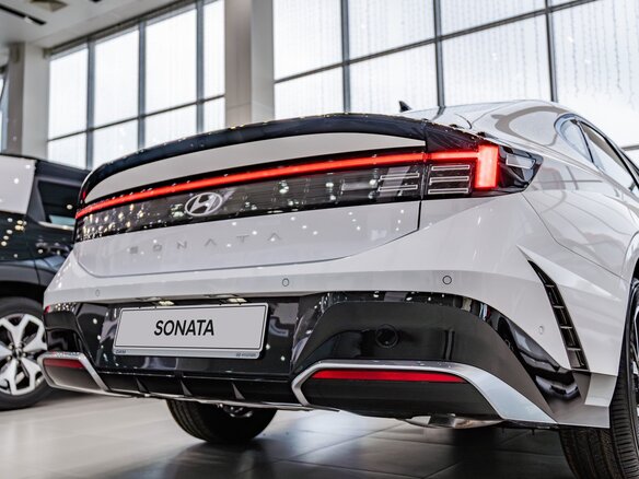 2026 Hyundai Sonata VIII (DN8) Рестайлинг, белый, 4750000 рублей - вид 10