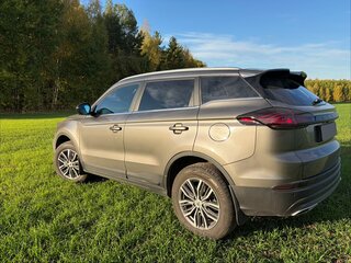 2024 Geely Atlas Pro, серый, 2250000 рублей, вид 4
