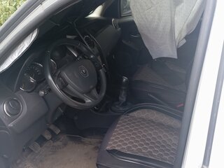 2017 Renault Duster I Рестайлинг, белый, 1300000 рублей, вид 4