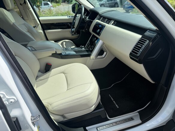 2019 Land Rover Range Rover IV Рестайлинг, белый, 6900000 рублей - вид 25