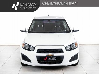2013 Chevrolet Aveo II, белый, 630000 рублей, вид 2