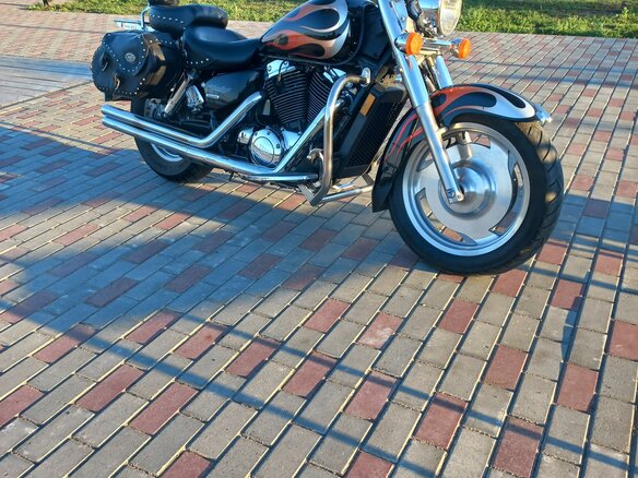 2005 Honda VT 1100, чёрный, 600000 рублей - вид 2
