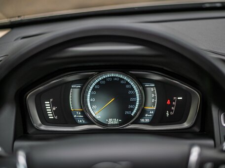 2013 Volvo XC60 I Рестайлинг, бежевый, 1475000 рублей, вид 5