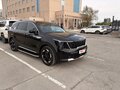 2024 Kia Sorento IV Рестайлинг, чёрный, 4600000 рублей - вид 3