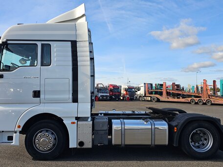 2023 Sinotruk Sitrak C7H, белый, 5500000 рублей, вид 4