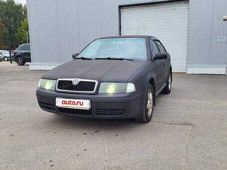 2002 Skoda Octavia I (A4) Рестайлинг, чёрный, 320000 рублей, вид 2