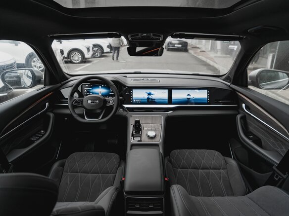 2026 Geely Monjaro I Рестайлинг, серебристый, 4553999 рублей - вид 16