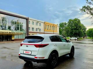 2017 Kia Sportage IV, белый, 1900000 рублей, вид 5