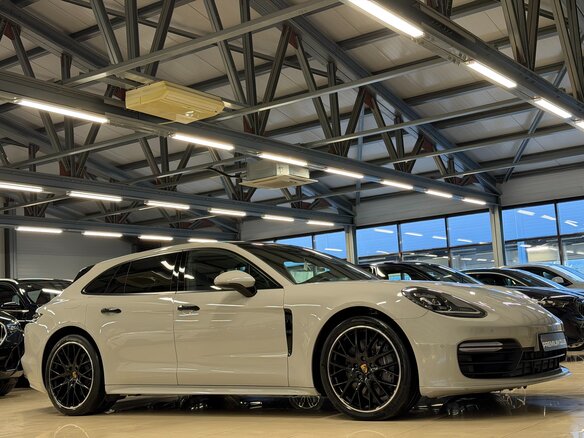 2019 Porsche Panamera 4 Sport Turismo II, серый, 8499000 рублей - вид 1