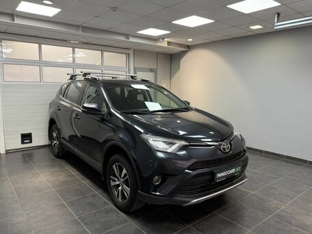 2016 Toyota RAV4 IV (XA40) Рестайлинг, серый, 1770000 рублей, вид 3