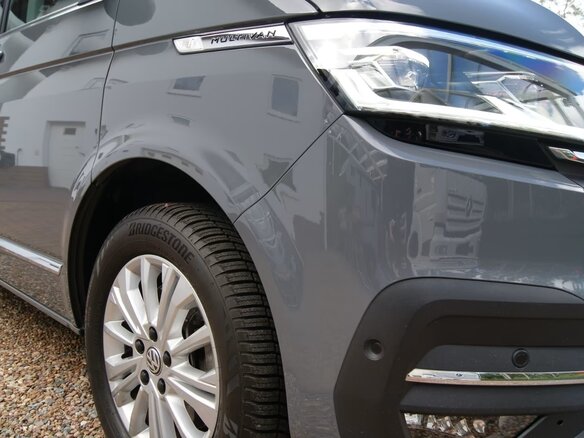 2022 Volkswagen Multivan T6 Рестайлинг, серый, 5200000 рублей - вид 13