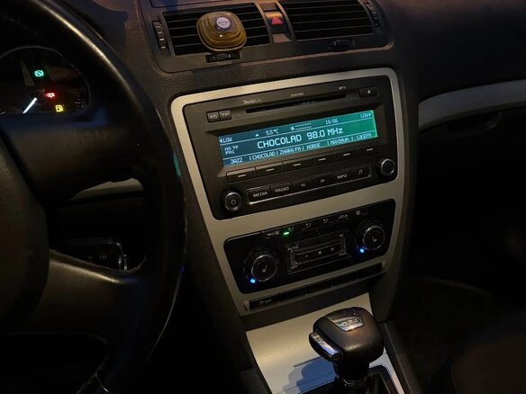 2011 Skoda Octavia II (A5) Рестайлинг, серый, 650000 рублей - вид 13