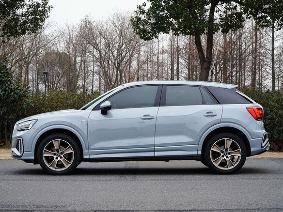 2021 Audi Q2 L 35 TFSI I Рестайлинг, серый, 1585000 рублей - вид 13