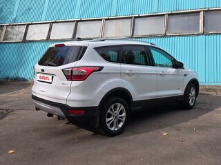 2017 Ford Kuga II Рестайлинг, белый, 1580000 рублей, вид 5
