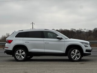 2017 Skoda Kodiaq I, белый, 1990000 рублей, вид 4