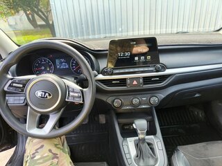 2019 Kia Cerato IV, чёрный, 1600000 рублей, вид 5