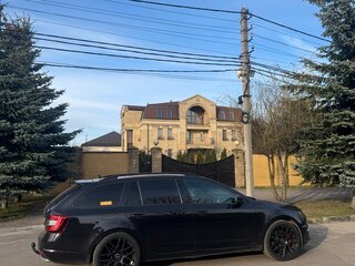 2018 Skoda Octavia RS III Рестайлинг, чёрный, 2550000 рублей, вид 3