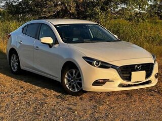 2018 Mazda Axela III Рестайлинг, белый, 1260000 рублей, вид 1