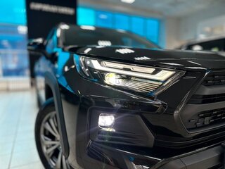 2024 Toyota RAV4 V (XA50), чёрный, 3699000 рублей, вид 2