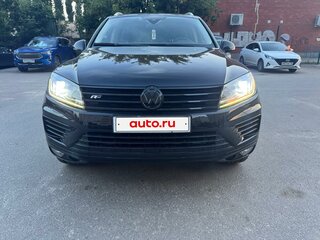 2018 Volkswagen Touareg II Рестайлинг, чёрный, 3600000 рублей, вид 2