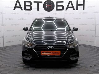2018 Hyundai Solaris II, чёрный, 1149000 рублей, вид 2
