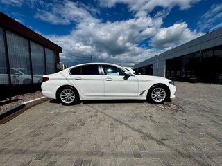 2019 BMW 5 серии 520d xDrive VII (G30/G31/G38), белый, 2300000 рублей, вид 5