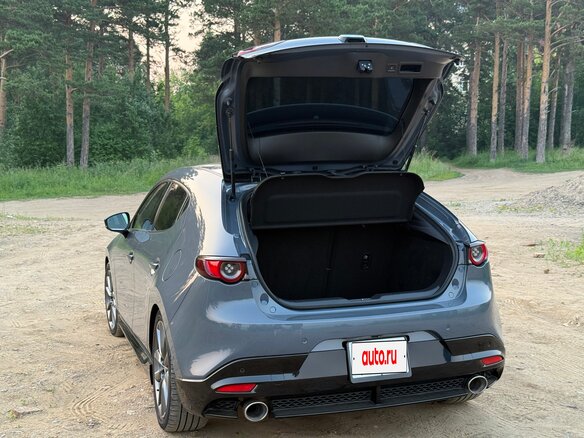 2019 Mazda 3 IV (BP), серый, 1600000 рублей - вид 26