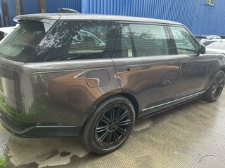 2026 Land Rover Range Rover P530 MHEV Long V, серый, 27000000 рублей, вид 2