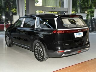 2025 Kia Carnival IV Рестайлинг, чёрный, 6999900 рублей, вид 5