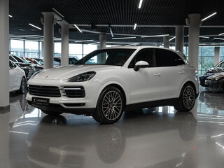 2019 Porsche Cayenne III, белый, 5580000 рублей, вид 1