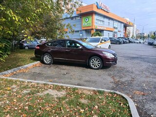 2011 Nissan Teana II (J32), пурпурный, 900000 рублей, вид 2