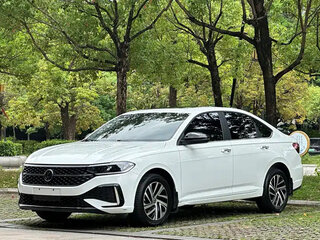 2023 Volkswagen Lavida III Рестайлинг, белый, 1615000 рублей, вид 1