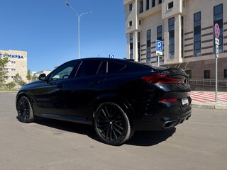 2023 BMW X6 40i III (G06) Рестайлинг, чёрный, 10700000 рублей, вид 3