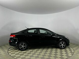 2017 Kia Rio III Рестайлинг, чёрный, 1220000 рублей, вид 4