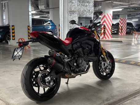 2023 Ducati Monster 937, красный, 1249999 рублей, вид 4