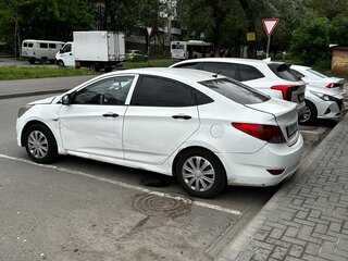 2012 Hyundai Solaris I, белый, 350000 рублей, вид 4