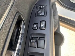 2017 Mitsubishi ASX I Рестайлинг 2, белый, 1375000 рублей, вид 3
