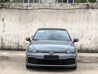 2022 Volkswagen Golf VIII, серый, 2190900 рублей, вид 3
