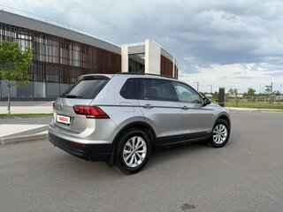 2020 Volkswagen Tiguan II, серебристый, 2180000 рублей, вид 4