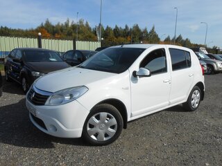 2011 Renault Sandero I, белый, 598000 рублей, вид 1