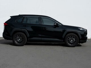 2024 Toyota RAV4 V (XA50), чёрный, 4390000 рублей, вид 5
