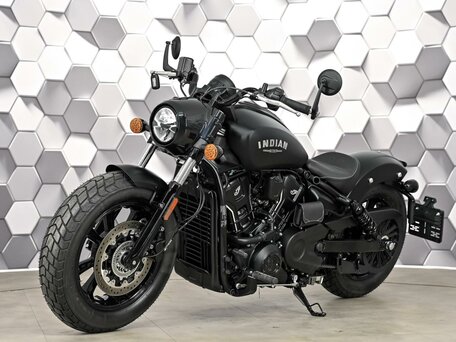 2025 Indian Scout, чёрный, 2100000 рублей, вид 2