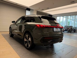 2026 Audi Q5 L III (GU), зелёный, 7890000 рублей, вид 3