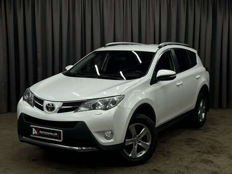 Toyota RAV4 IV (XA40)